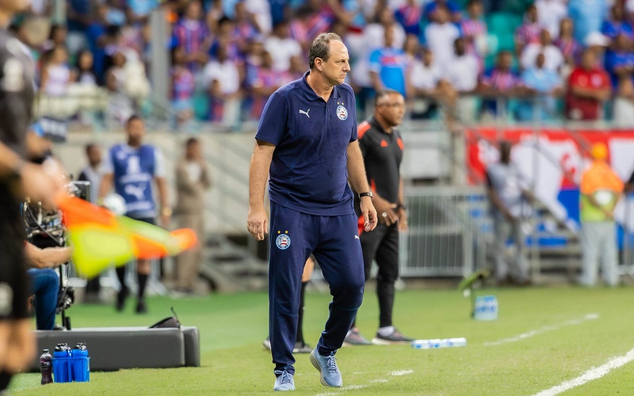 Treinador do Bahia celebrou o Dia do Goleiro com um vídeo falando sobre defesas importantes de sua carreira