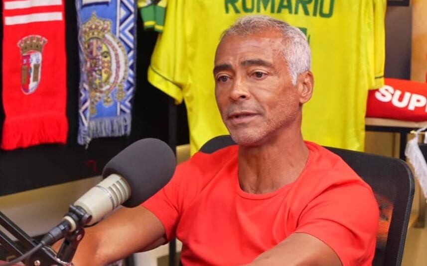 Romário vive namoro com mulher de 21 anos (Foto: Reprodução)