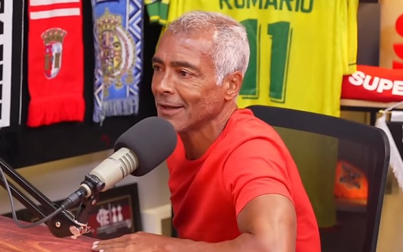 Romário durante participação no Charla Podcast (Foto: Reprodução / YouTube)