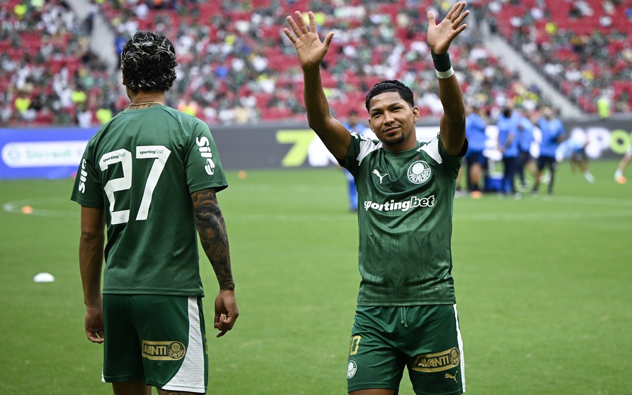 Rony vai  contrato de três anos com o Atlético