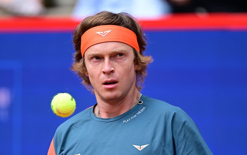 Rublev na vitória sobre Engel em Hamburgo (Divulgação)