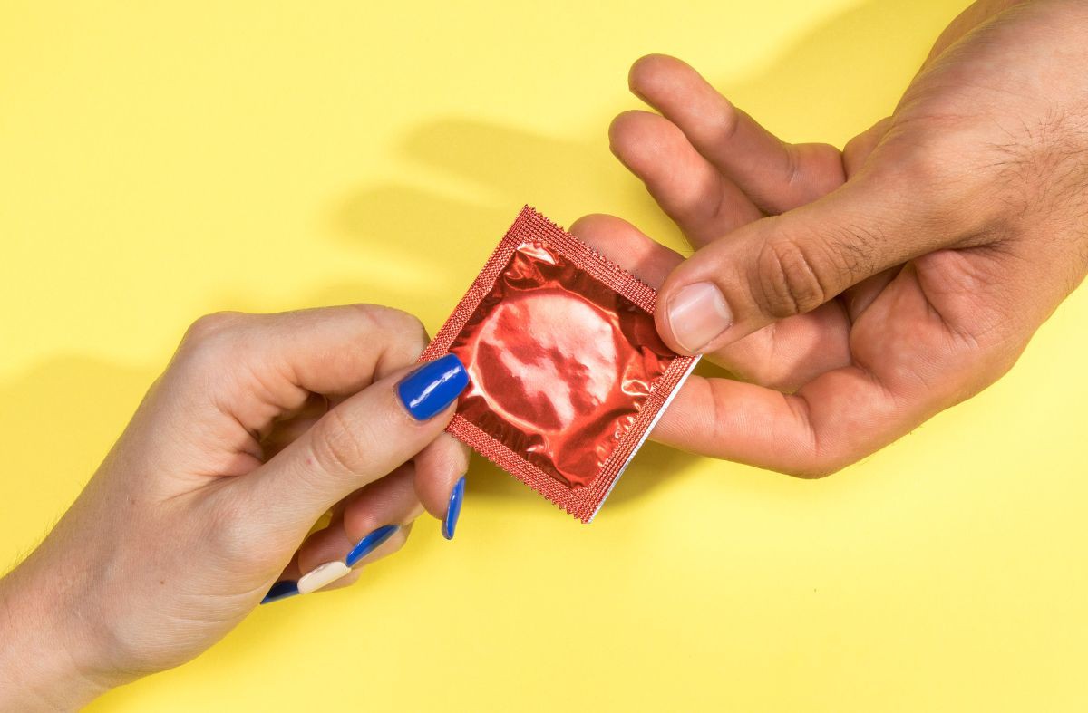 Preservativo é uma das formas mais eficazes de impedir a infecção por HIV
