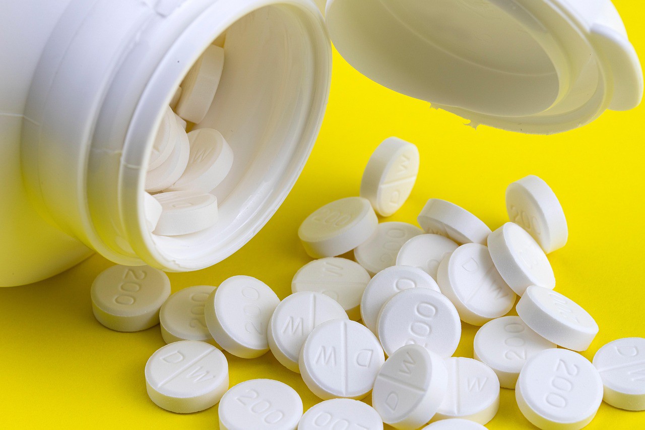 Anvisa suspende comercialização de suplementos de duas empresas