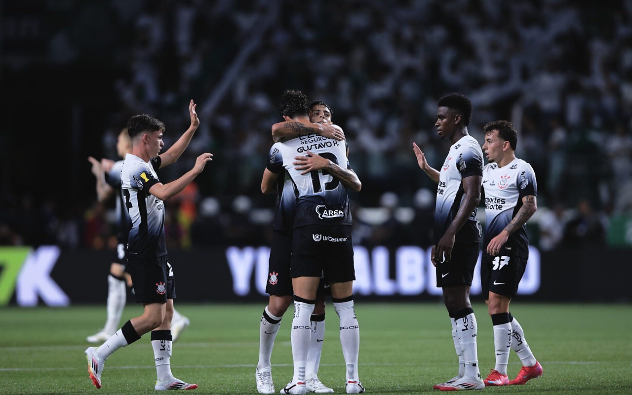 Corinthians terá 11 dias até decisão contra o Palmeiras (Foto: Ettore Chiereguini/AGIF)