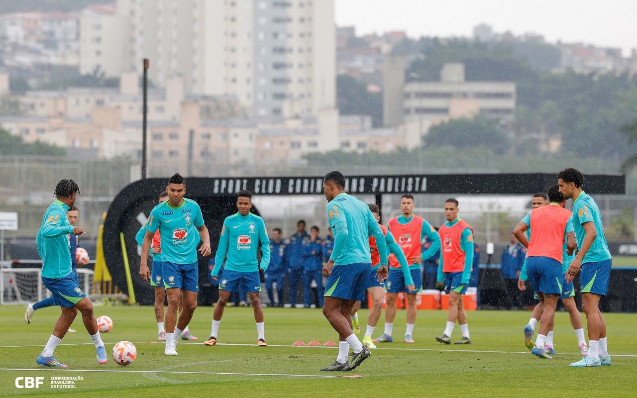 Jogadores da Seleção Brasileira recebem salários milionários (Foto: Rafael Ribeiro/CBF)