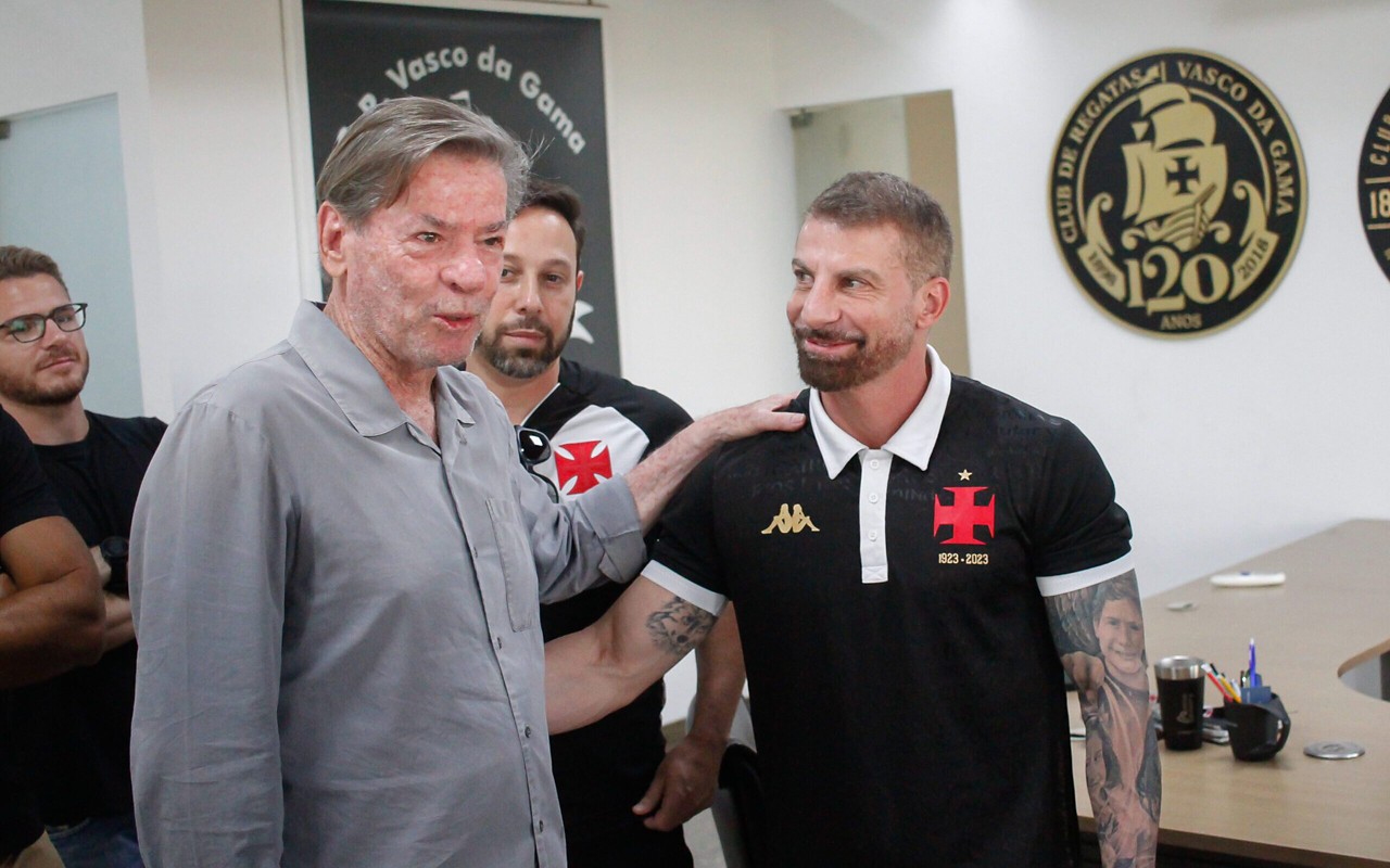 Salgado cobra R$ 25 milhões do Vasco (Foto: Matheus Lima/Vasco)