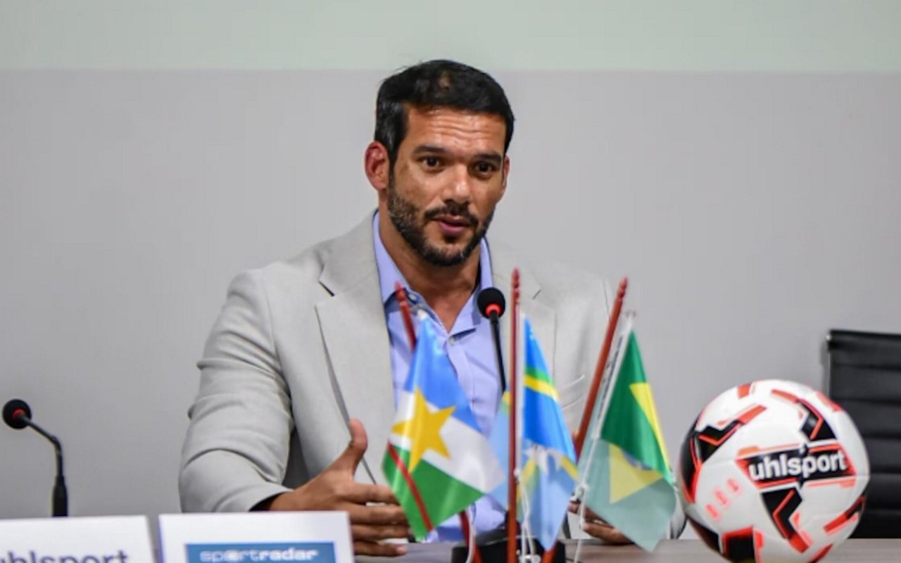 Samir Xaud rebateu críticas recebidas durante processo eleitoral (Foto: Divulgação/FRF)