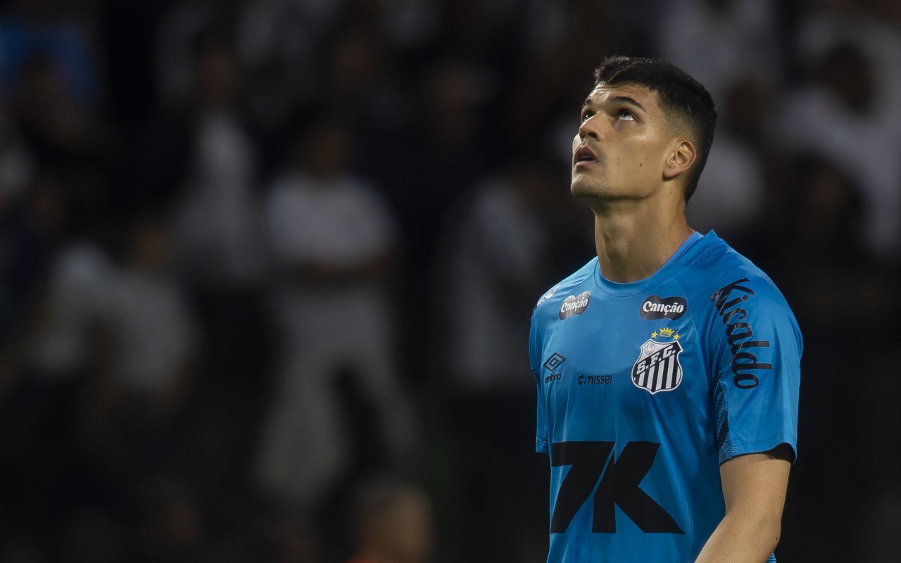 Santos empata com o Ceará e segue na vice-lanterna da competição. (Foto: Anderson Romao/AGIF)