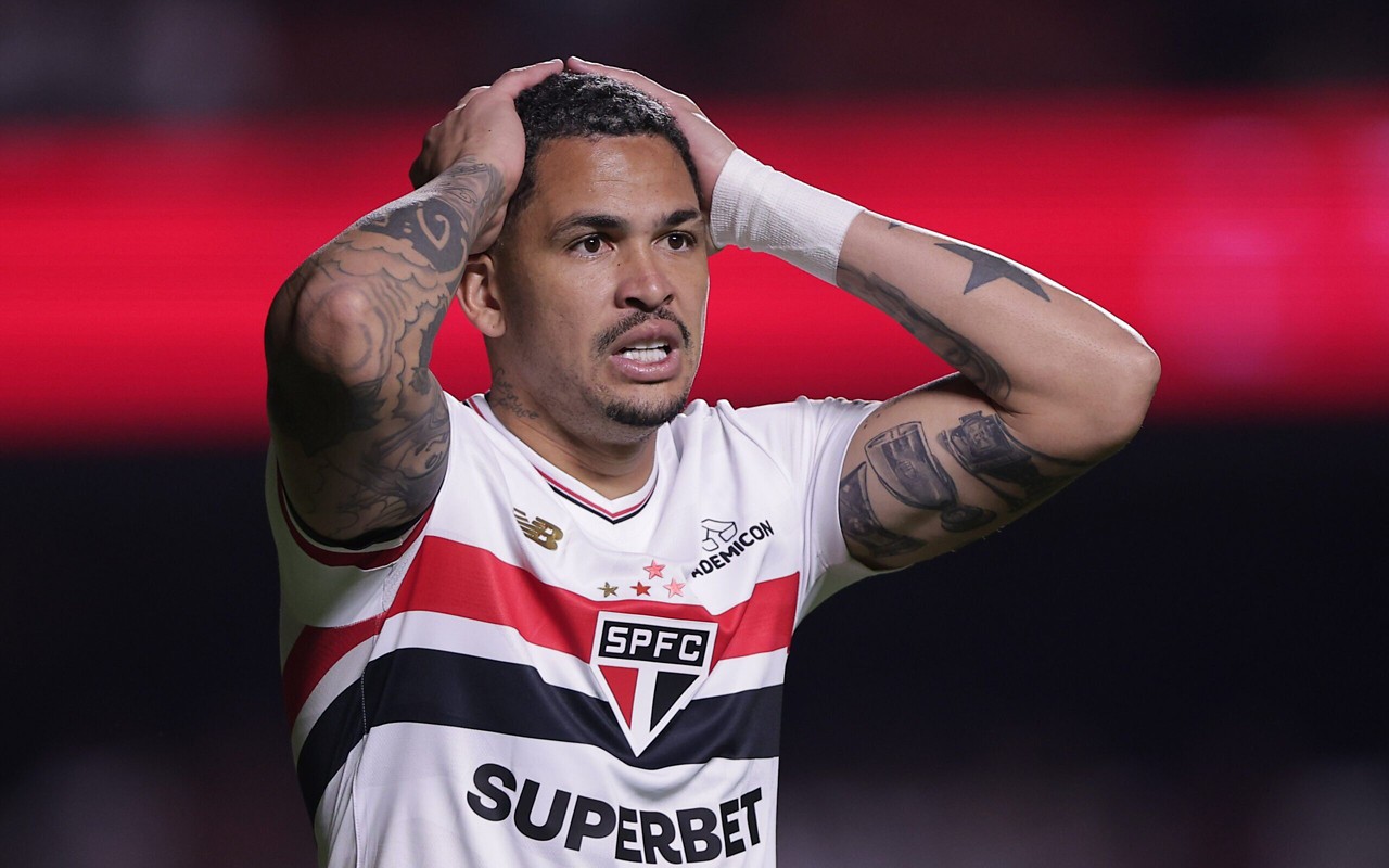 São Paulo está em baixa no Brasileirão (Foto: Ettore Chiereguini/AGIF)