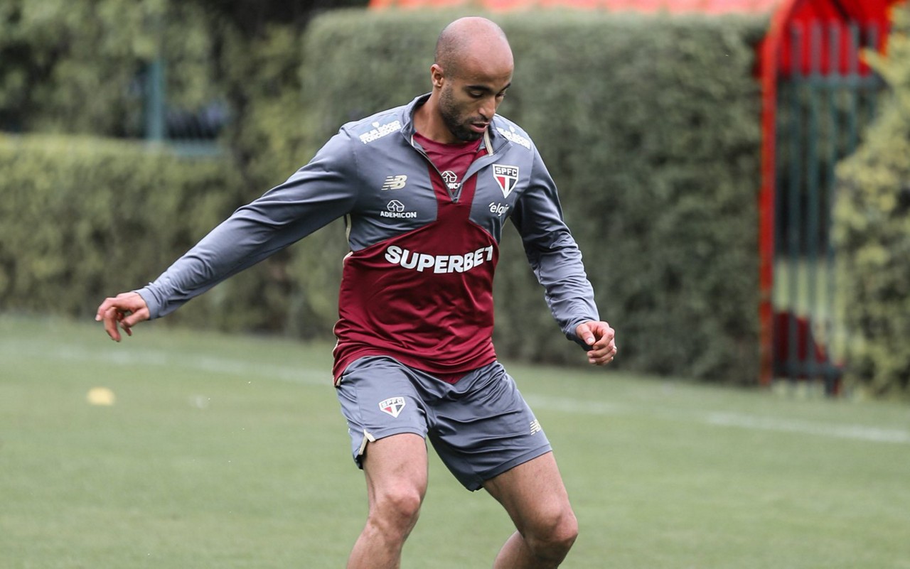 Lucas Moura também está em processo de transição física (Foto: Erico Leonan / São Paulo FC)