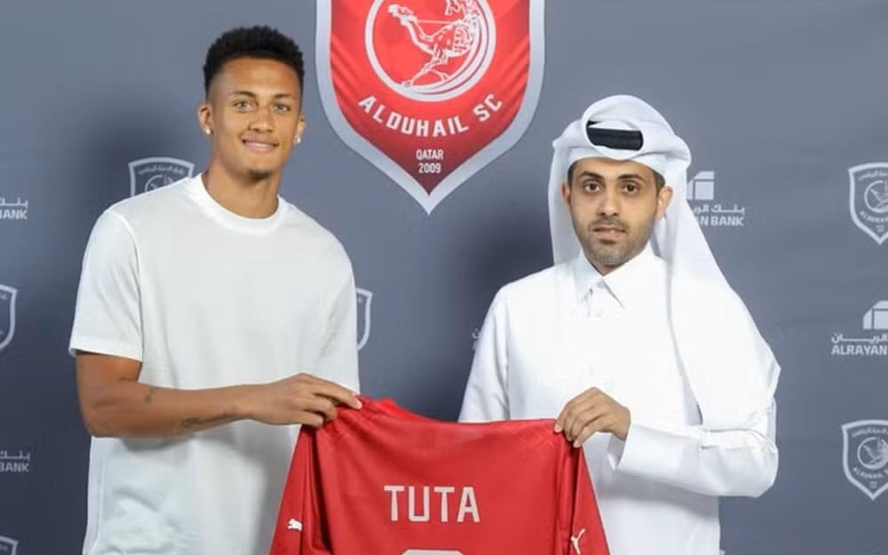 Tuta acertou contrato com time do Catar (Foto: Divulgação/ Al-Duhail)