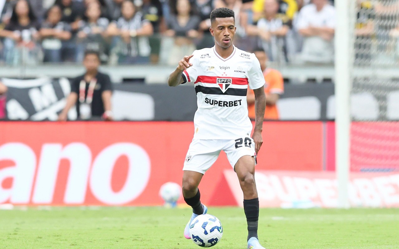 Contrato de Marcos Antônio vai até julho (Foto: Gilson Lobo/AGIF)