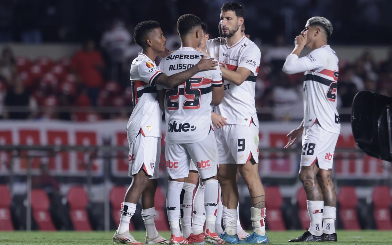 Tricolor estreia fora de casa na competição (Foto: Marcello Zambrana/AGIF)