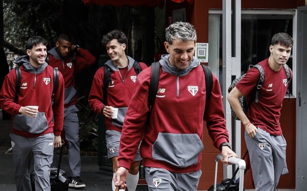 São Paulo embarca para Colômbia (Foto: Rubens Chiri/ São Paulo FC)