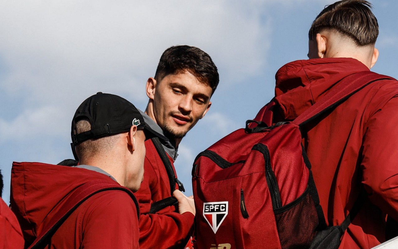 Tricolor busca arrancada no Brasileiro (Foto: Rubens Chiri / São Paulo)