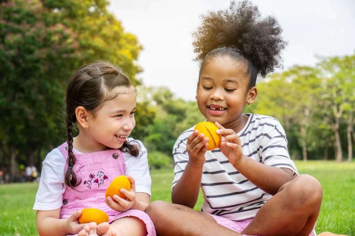 A alimentação infantil deve ser equilibrada e saudável