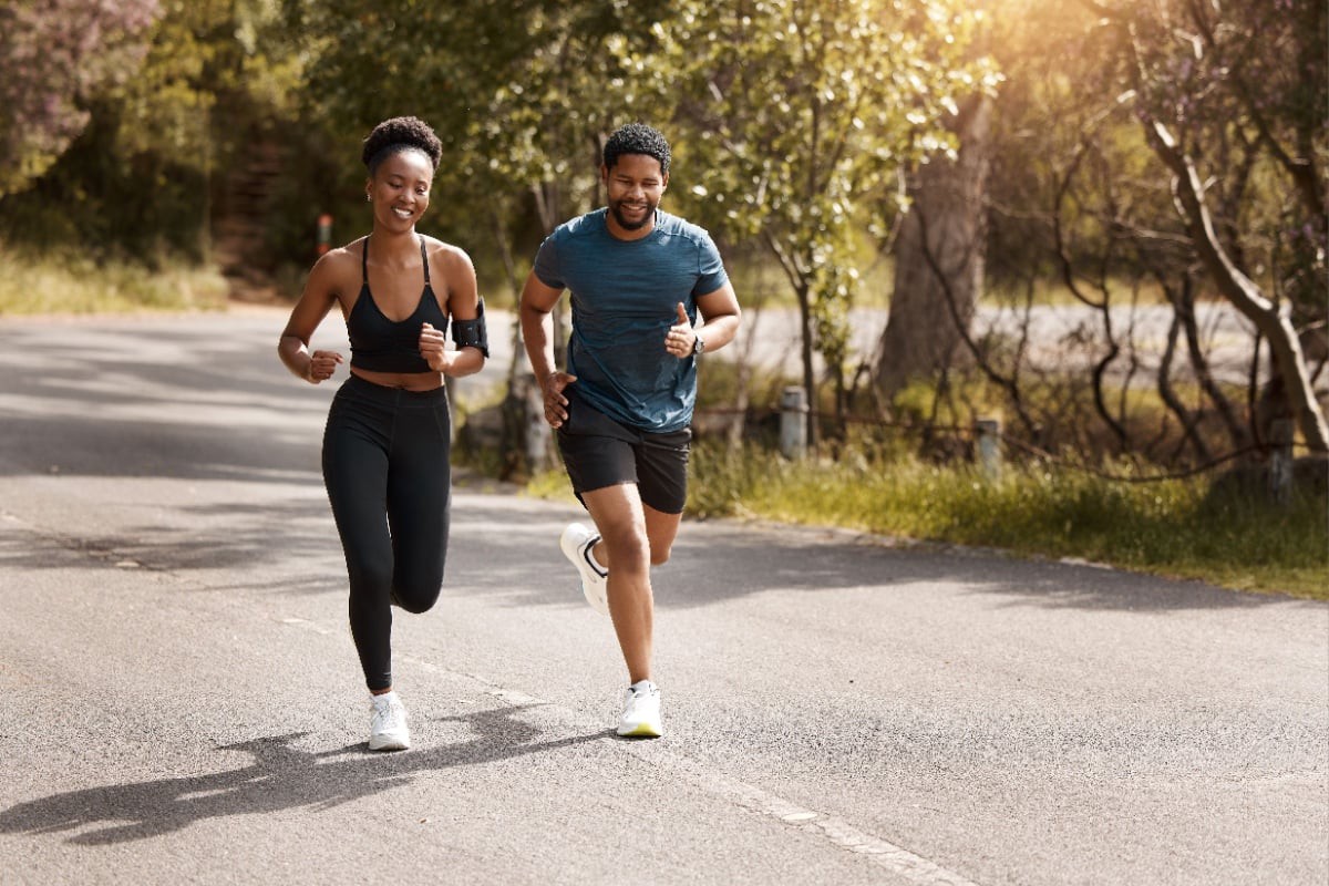 A prática regular da corrida traz benefícios ao corpo e também para a mente