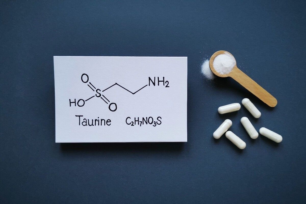 A taurina é um aminoácido essencial que desempenha um papel importante na saúde cardiovascular, no desempenho físico e na função cognitiva