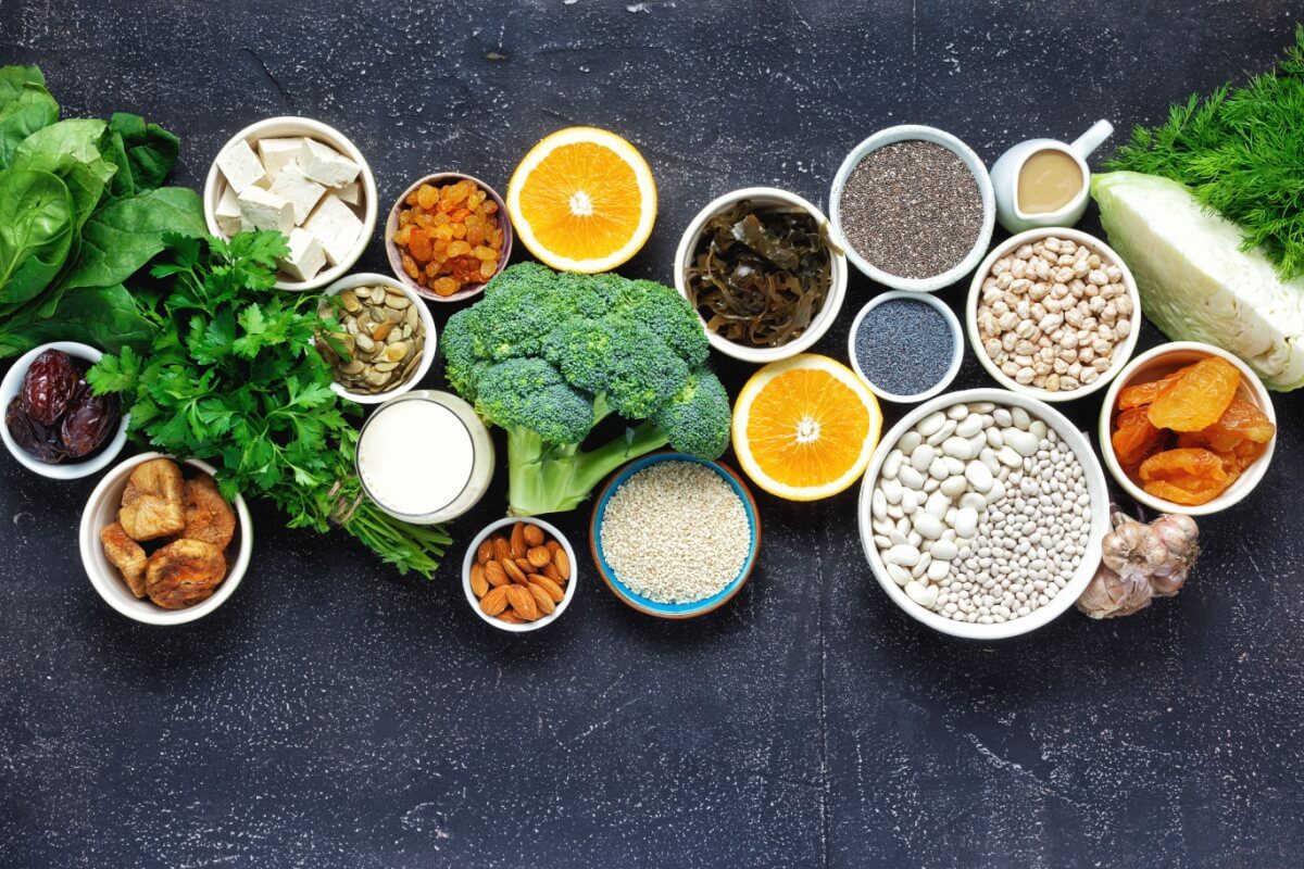 Alimentos com cálcio que substituem o leite são essenciais para quem tem restrições