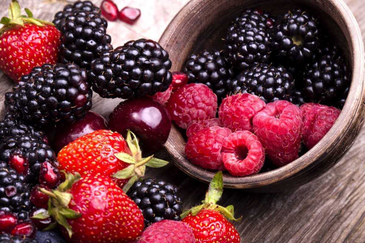 As frutas vermelhas são grandes aliadas da saúde