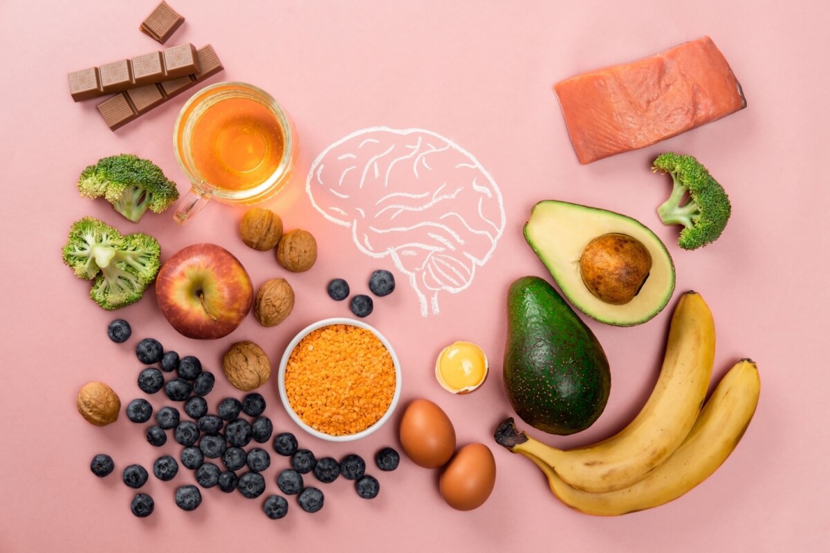 Manter uma alimentação equilibrada é essencial para a saúde do cérebro