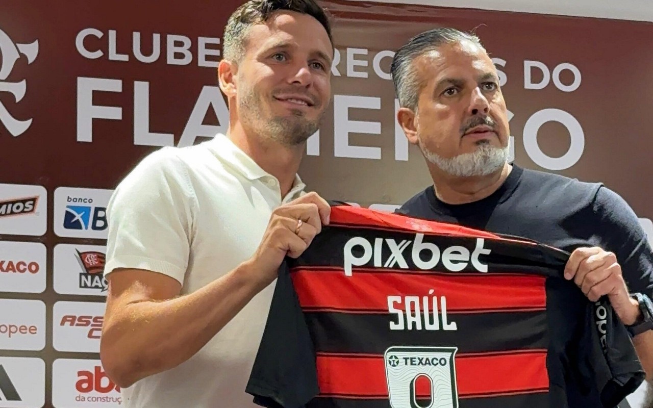 Saúl foi apresentado pelo Flamengo (Foto: Maurício Luz/Lance!)