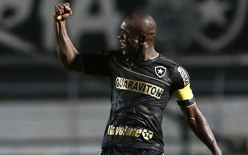 Clarence Seedorf em ação pelo Botafogo (Foto: Miguel Schincariol/LANCE!Press)