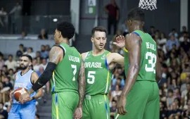 Seleção Brasileira de Basquete venceu o Uruguai nas Eliminatórias da AmeriCup (Foto: Divulgação/Fiba Americas)