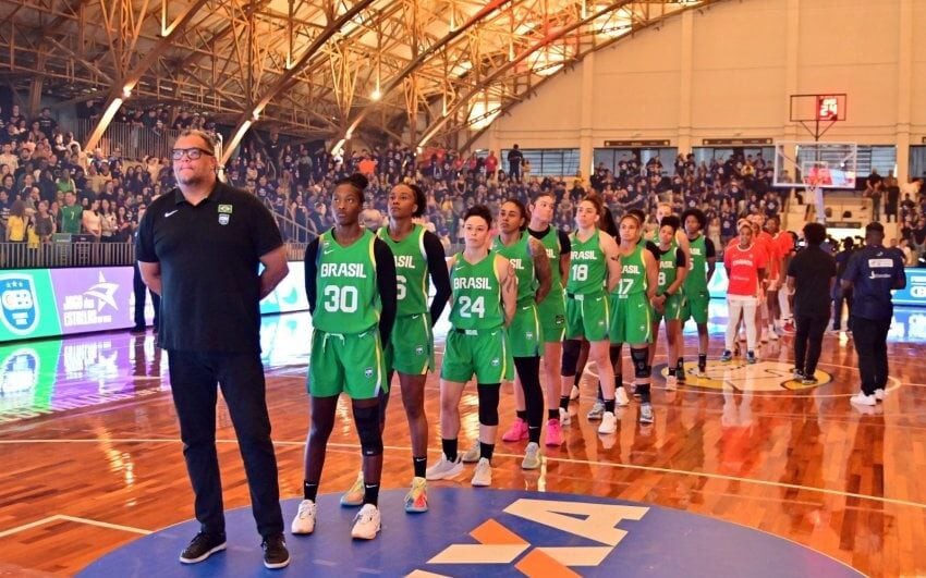 Seleção feminina de basquete venceu amistoso contra o Canadá (Foto; Divulgação/ CBB)