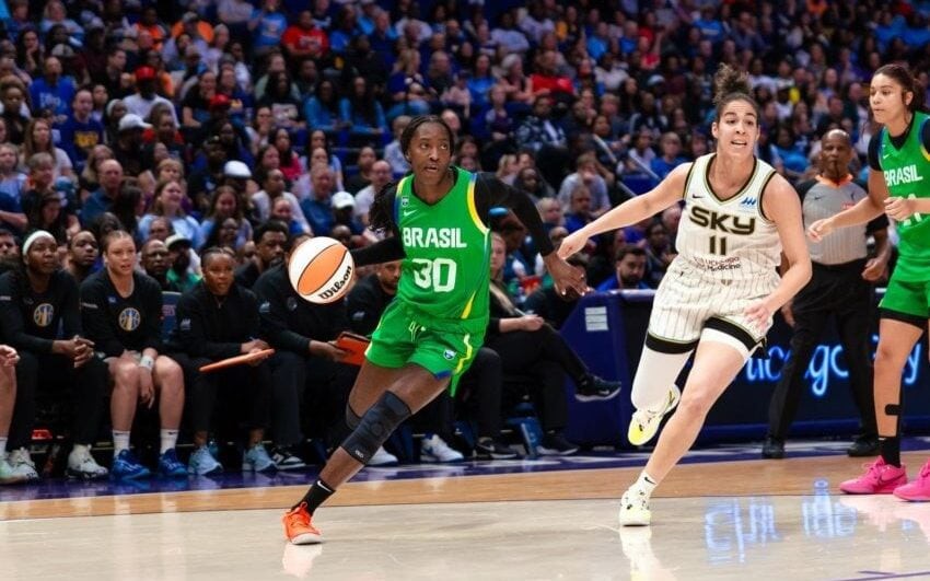 Seleção de basquete perde para Chicago Sky