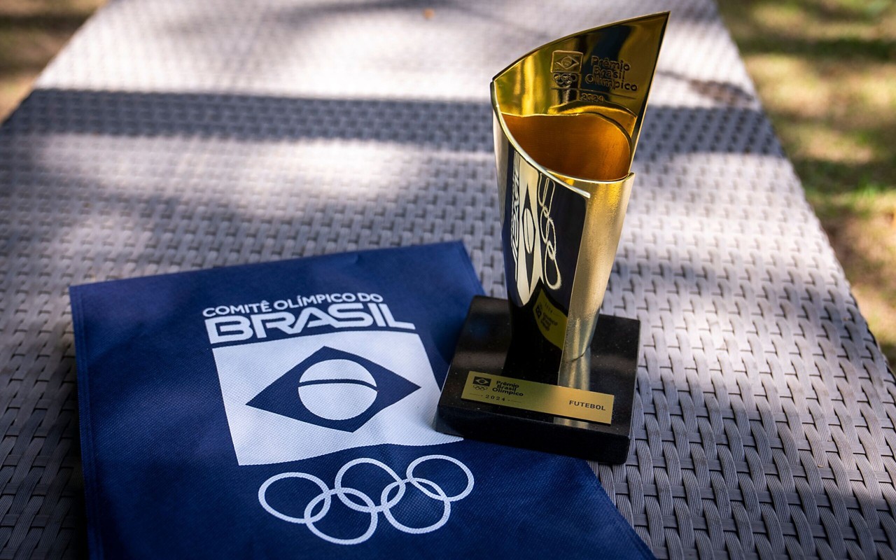 Troféu do Prêmio Brasil Olímpico (Foto: Joilson Marconne / CBF)