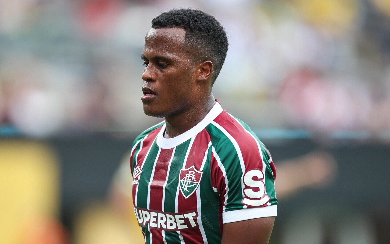 Arias em campo pelo Fluminense (Foto: Marcelo Gonçalves/Fluminense FC)