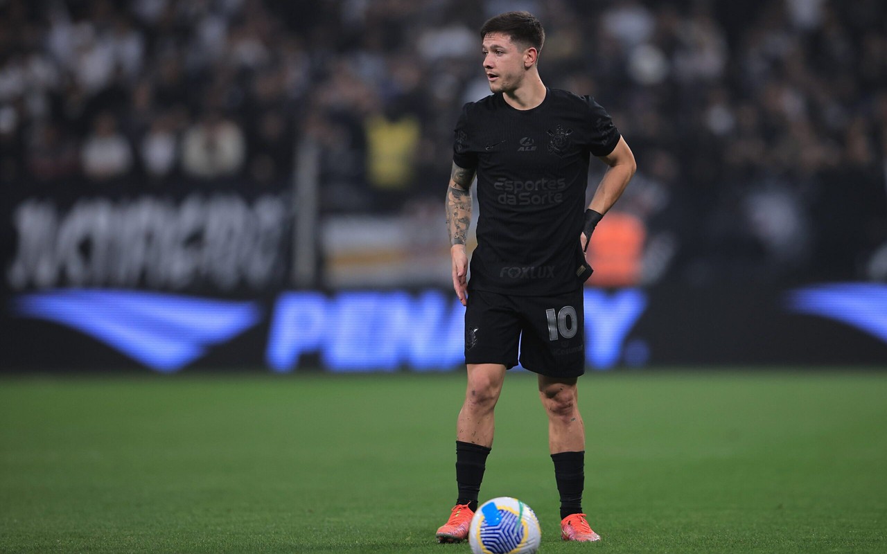 Garro será titular na partida do Corinthians (Foto: Ettore Chiereguini/AGIF)