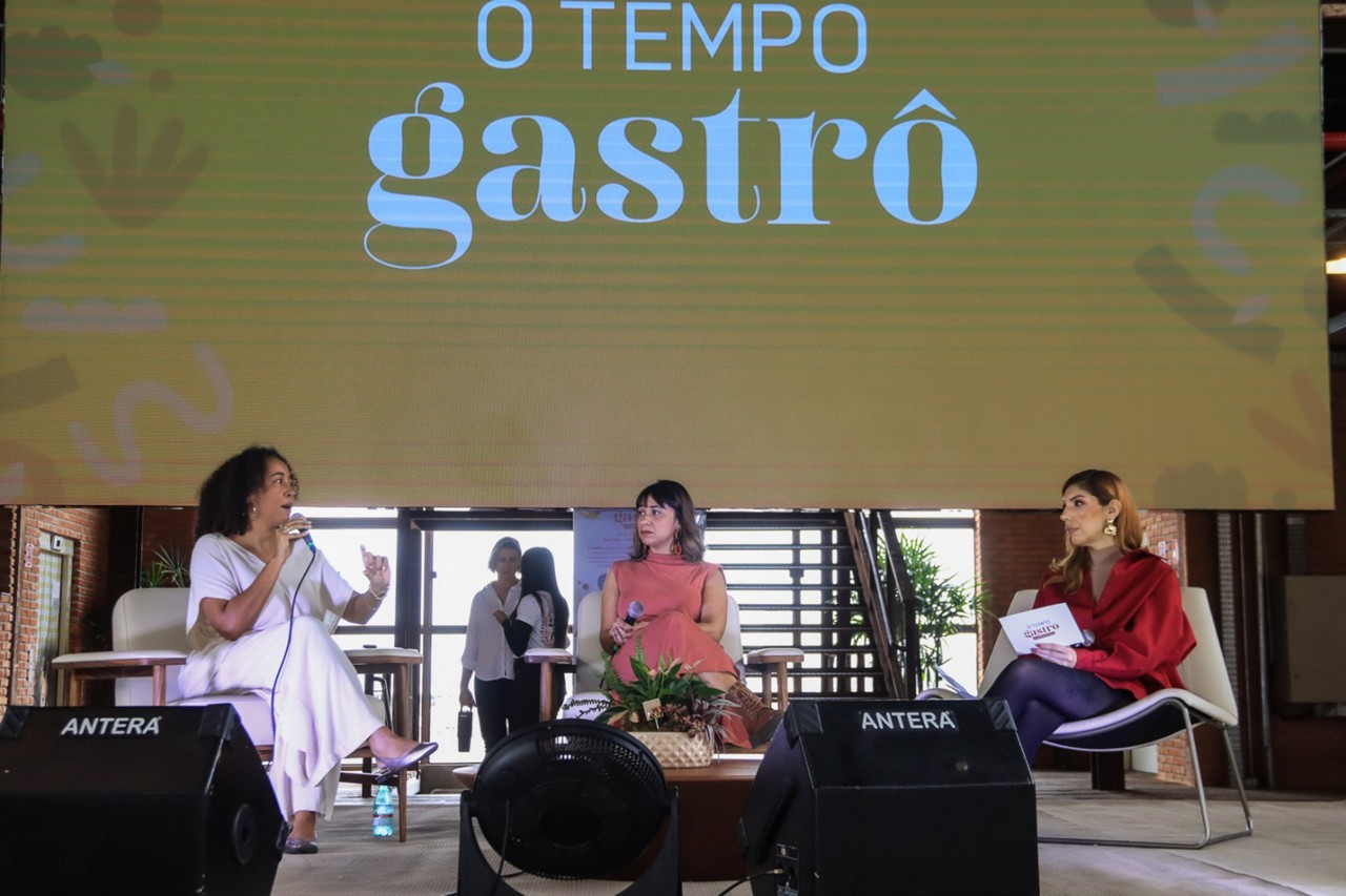 Patty Duraes, Ana Soares e Lorena Martins durante o primeiro painel do Seminário O TEMPO Gastrô