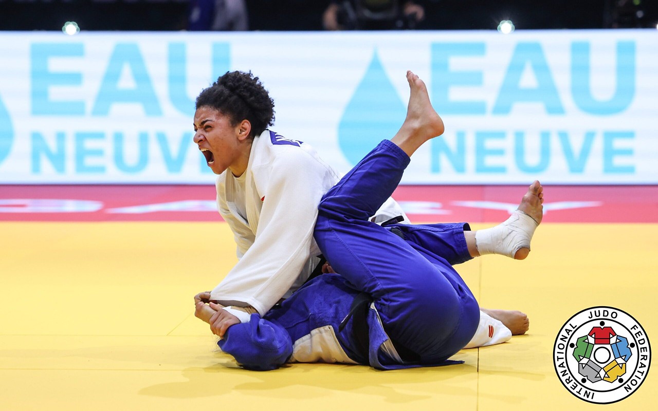 Shirlen conquistou a primeira medalha do Brasil no Mundial de Judô (Foto: Divulgação/ IJF)