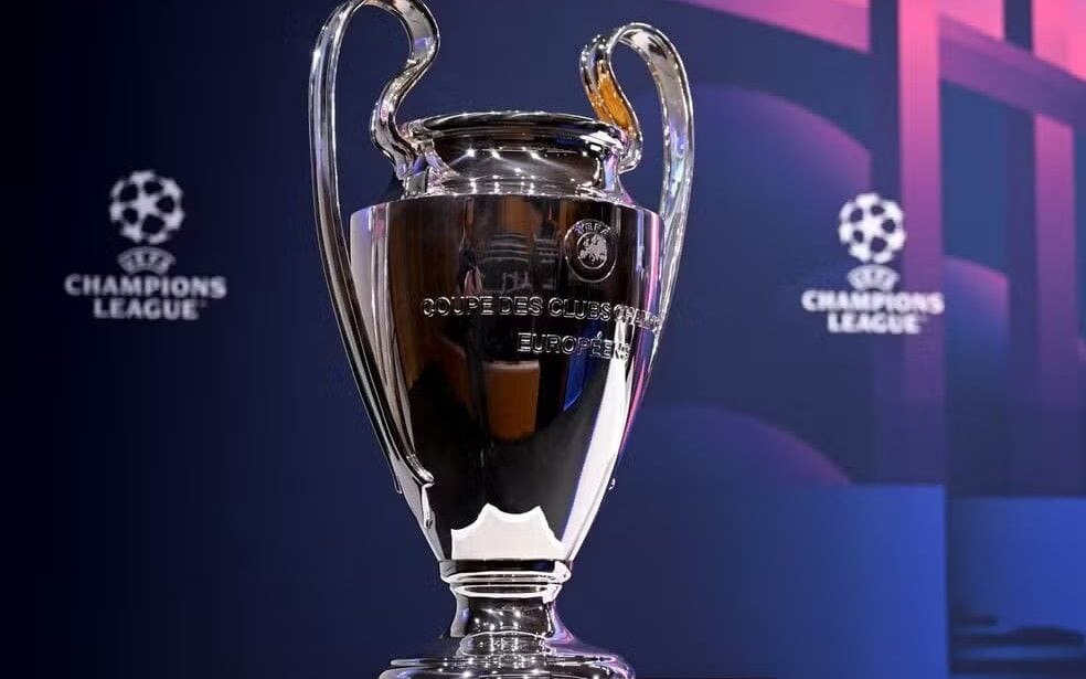 Troféu da Champions League (Foto: Fabrice Coffrini/AFP via Getty Images)