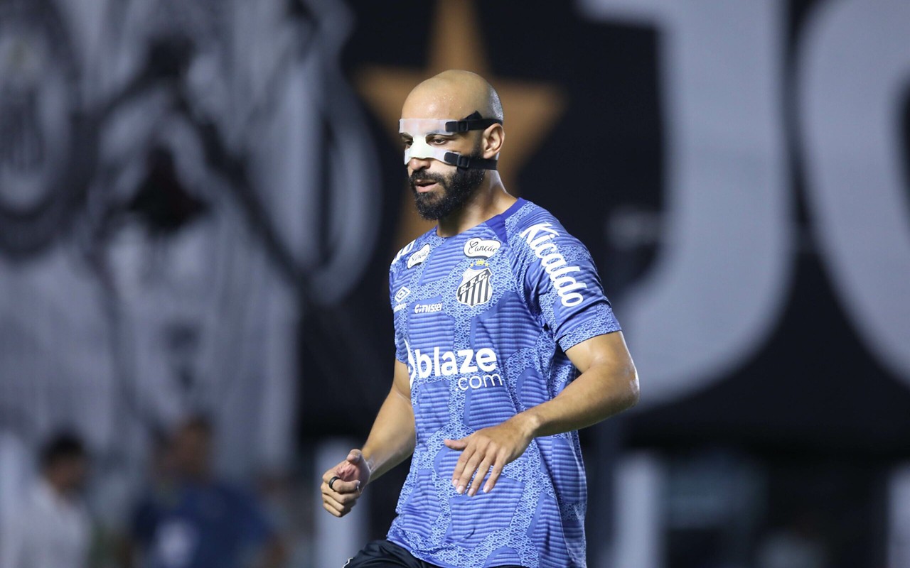 Thaciano já marcou dois gols em oito partidas pelo Santos (Foto:Reinaldo Campos/AGIF)