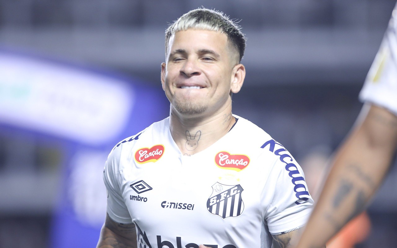 Soteldo curtiu comentário polêmico sobre o Santos (Foto: Reinaldo Campos/AGIF)