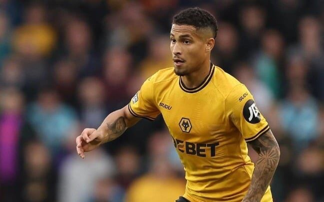 O Wolves do brasileiro João Gomes entra em campo pela Premier League para enfrentar o Southampton, veja onde assistir (Foto: Reprodução/Instagram)