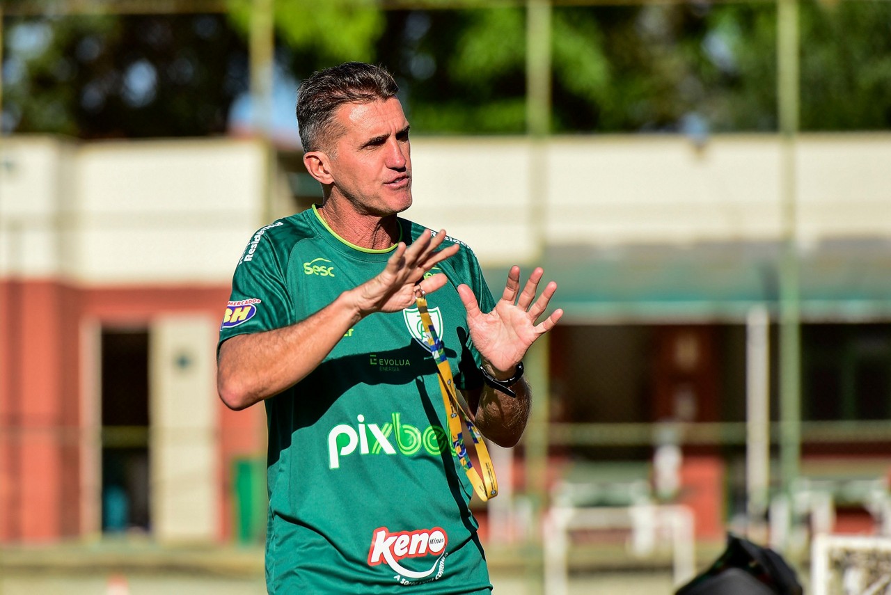 Mancini promoveu mudanças no time titular