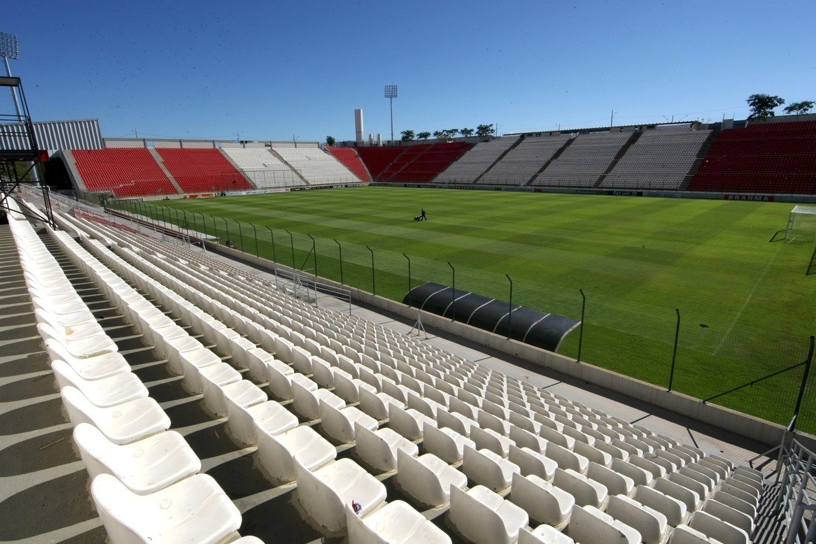 A Arena do Jacaré vai receber, entre os dias 9 e 13 de janeiro, o  Torneio Internacional de Futebol Master