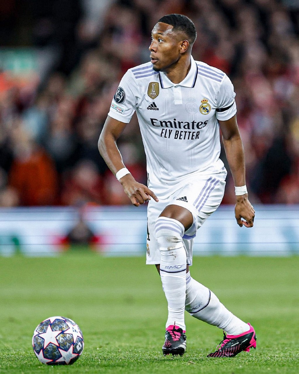 Jogador do Real Madrid foi alvo de ataques racistas por ter votado em Messi, ídolo do Barcelona, para o prêmio The Best