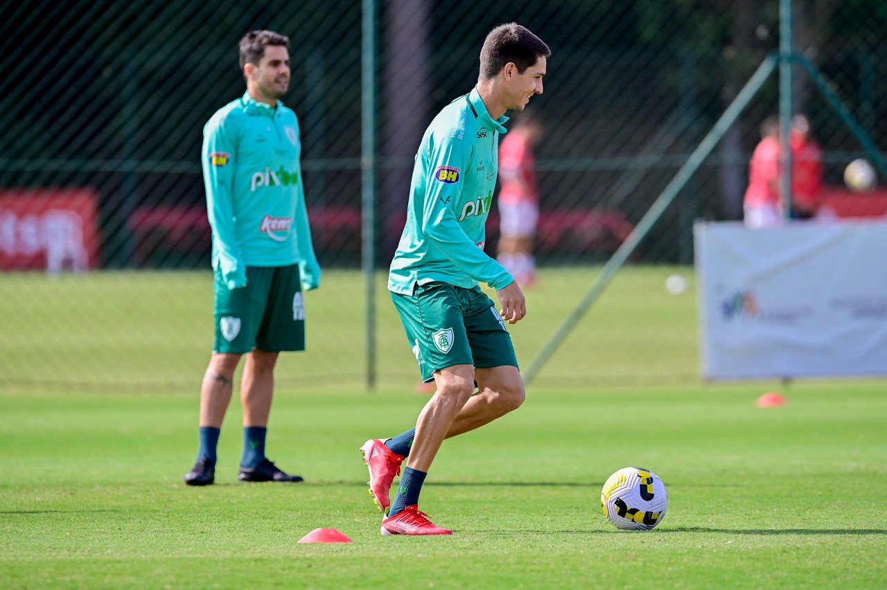 Alê esteve de fora dos últimos jogos por conta de uma lesão