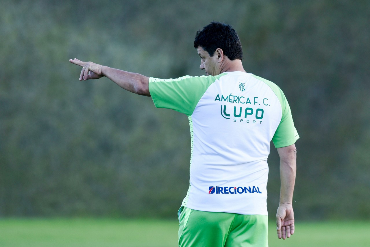 Técnico Adílson Batista tenta manter o bom aproveitamento do Coelho desde que assumiu a equipe