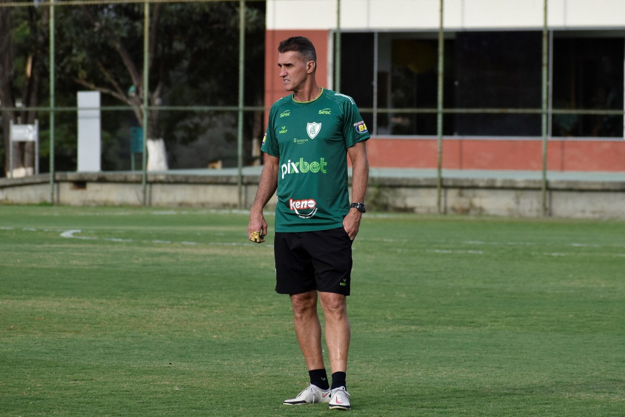 Vagner Mancini, técnico do América
