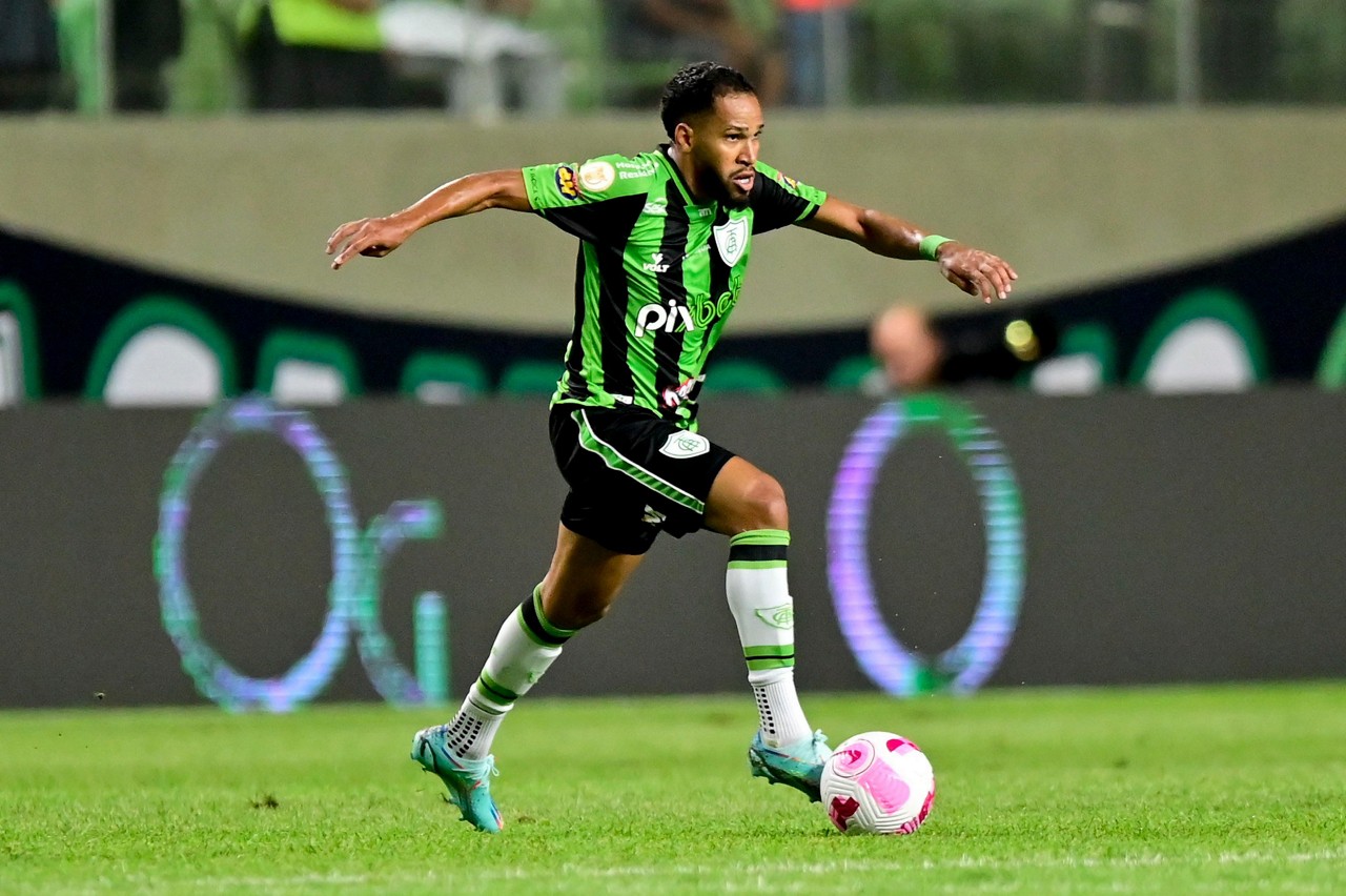 Everaldo foi peça importantíssima no esquema do técnico Vagner Mancini na atual temporada