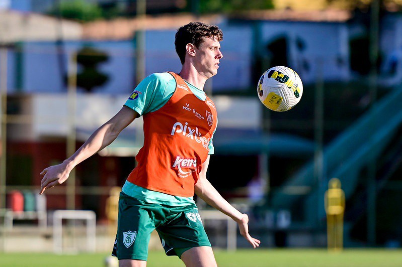O argentino disputou 39 partidas e marcou um gol com a camisa do América