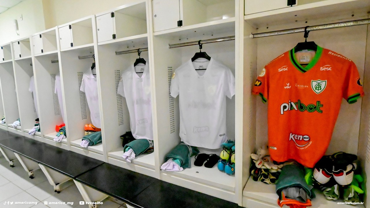 Time mandanta jogará com uma camisa branca, prezando pela paz