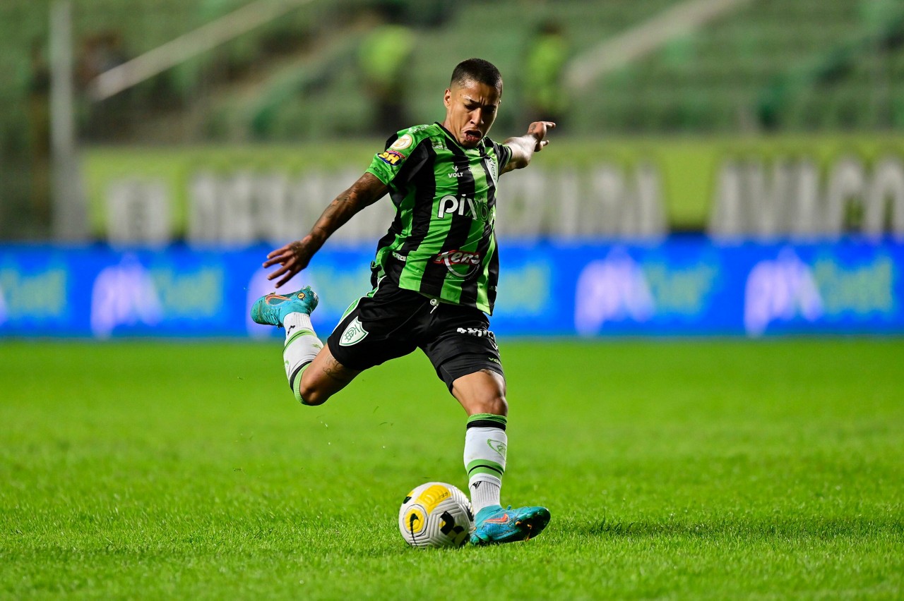 Matheusinho foi titular nos últimos dois jogos do América