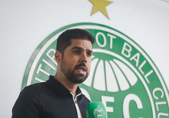 António Oliveira é o novo técnico do Coritiba
